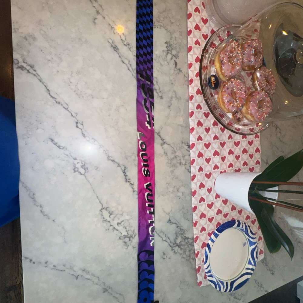 Louis Vuitton RARE Bandeau NEW WITH DUST BAG AND BOX - Picture 5 of 9